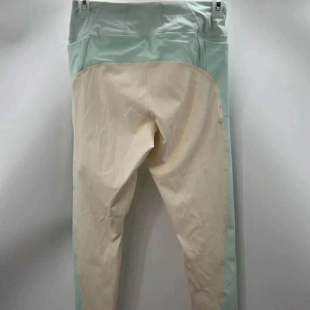 Free People Movement 2 color leggings size large
